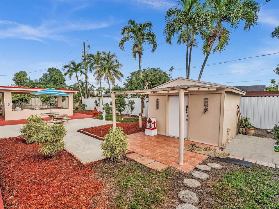 待售: $620,000 (3 贝兹, 2 浴室, 1514 平方英尺)