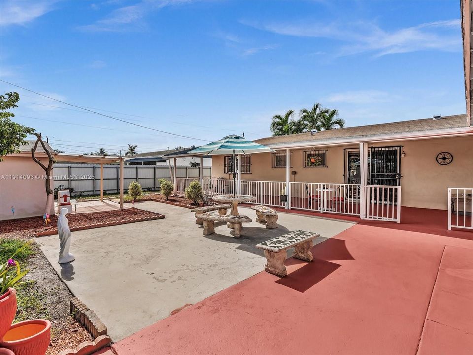 待售: $620,000 (3 贝兹, 2 浴室, 1514 平方英尺)