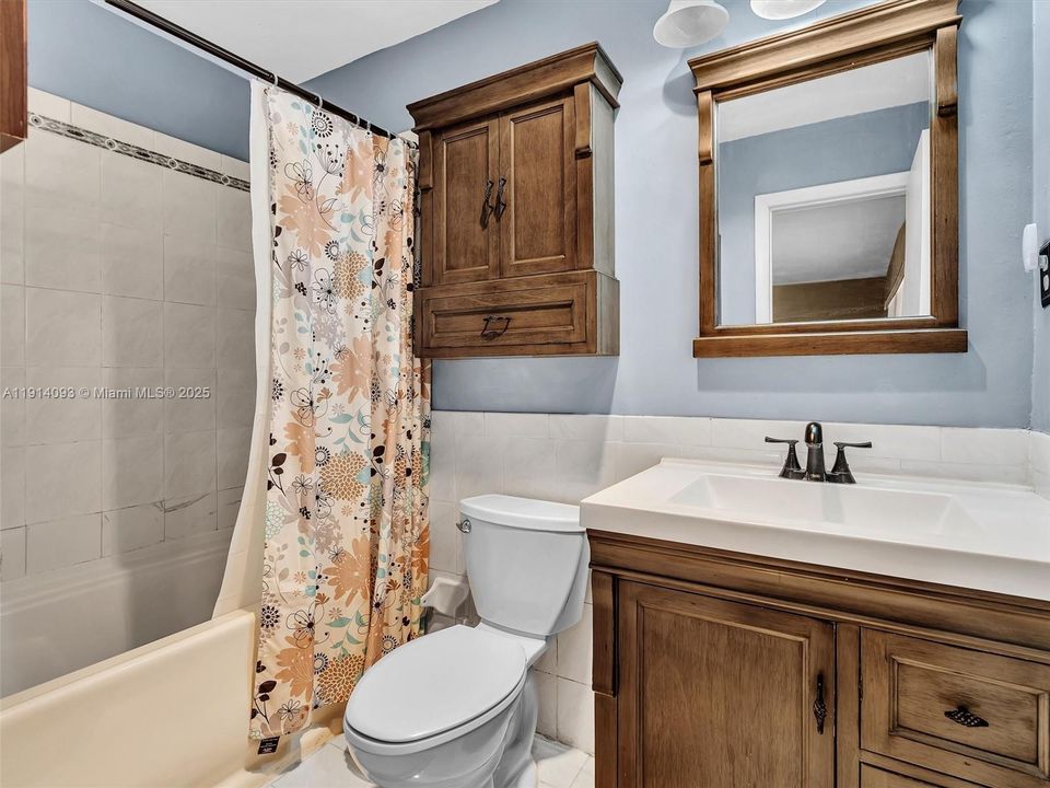 待售: $620,000 (3 贝兹, 2 浴室, 1514 平方英尺)