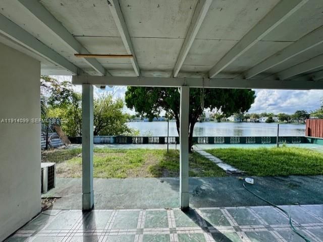 出租: $2,800 (3 贝兹, 2 浴室, 2569 平方英尺)