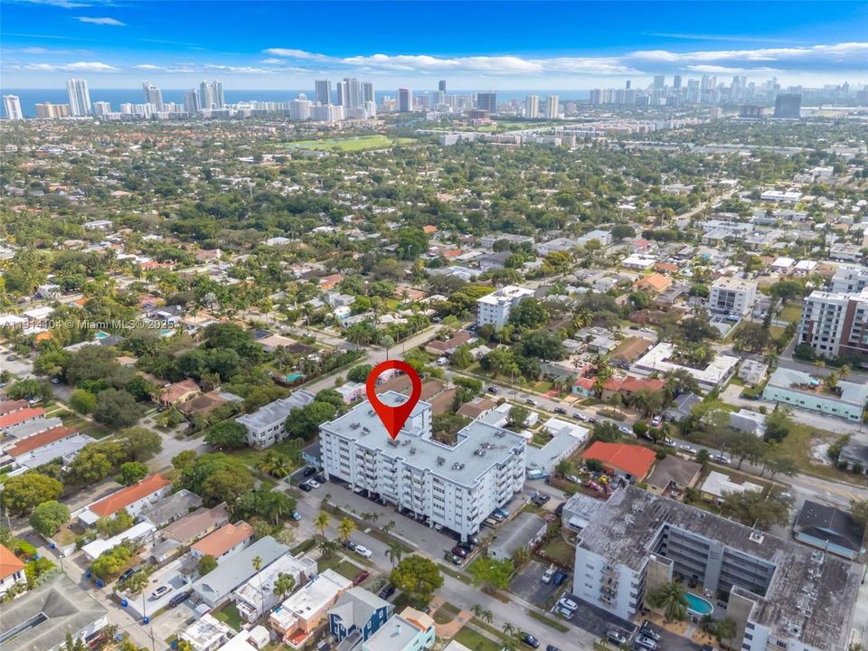 На продажу: $185,000 (1 спален, 1 ванн, 637 Квадратных фут)