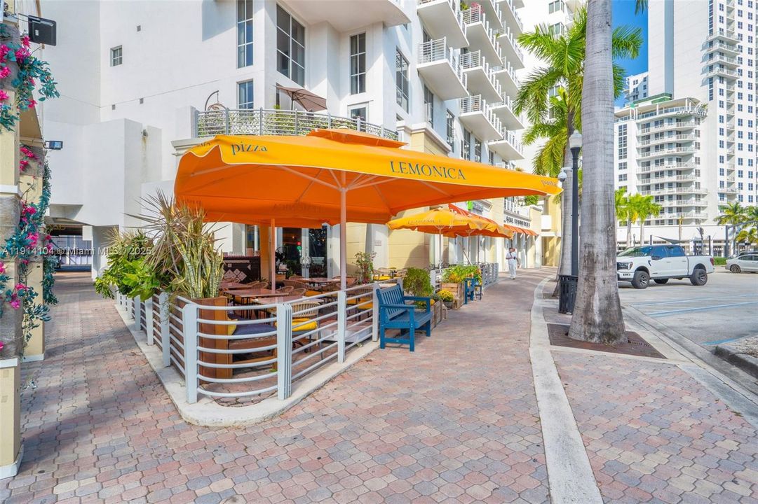 На продажу: $185,000 (1 спален, 1 ванн, 637 Квадратных фут)