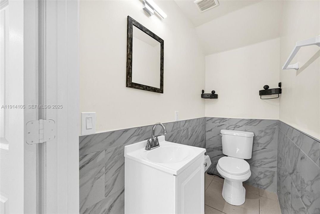 1/2 Bathroom Downstairs