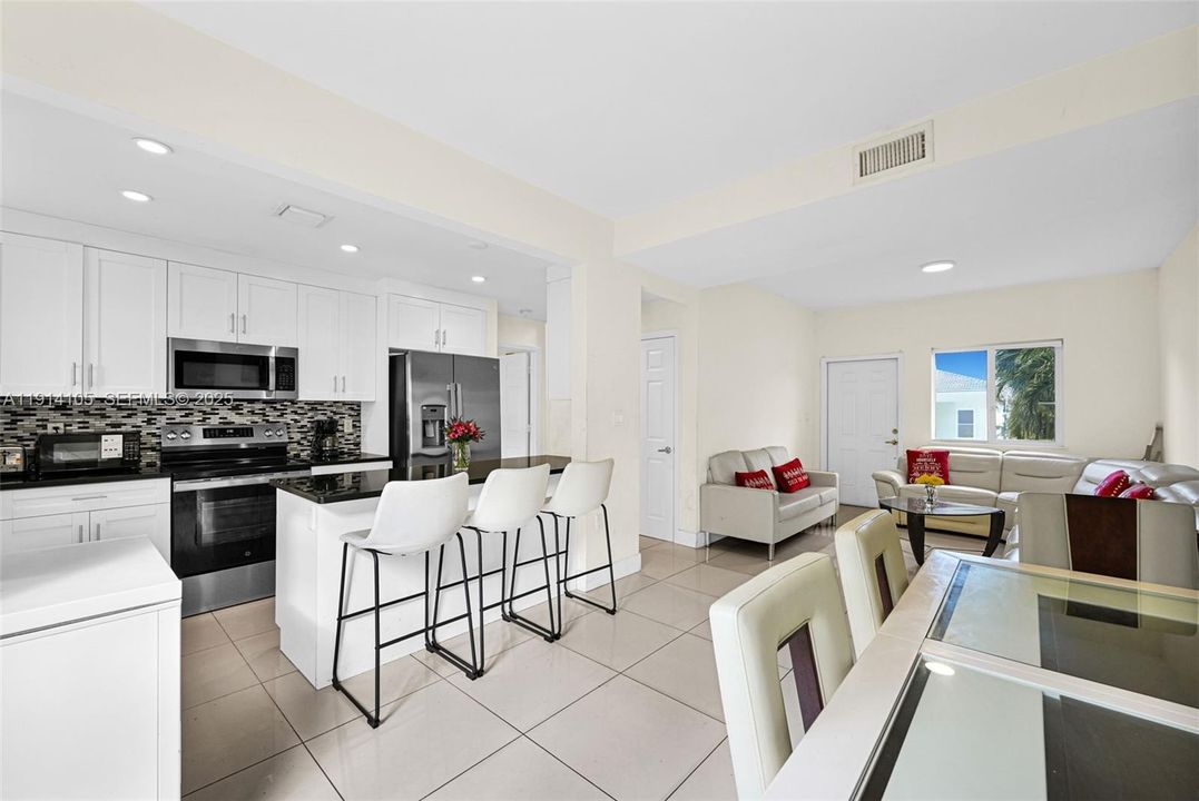 На продажу: $545,000 (4 спален, 3 ванн, 1476 Квадратных фут)