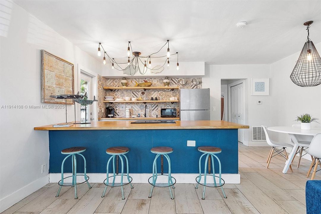 待售: $750,000 (0 贝兹, 0 浴室, 1752 平方英尺)