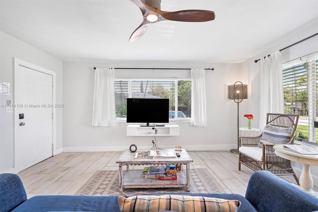 待售: $750,000 (0 贝兹, 0 浴室, 1752 平方英尺)