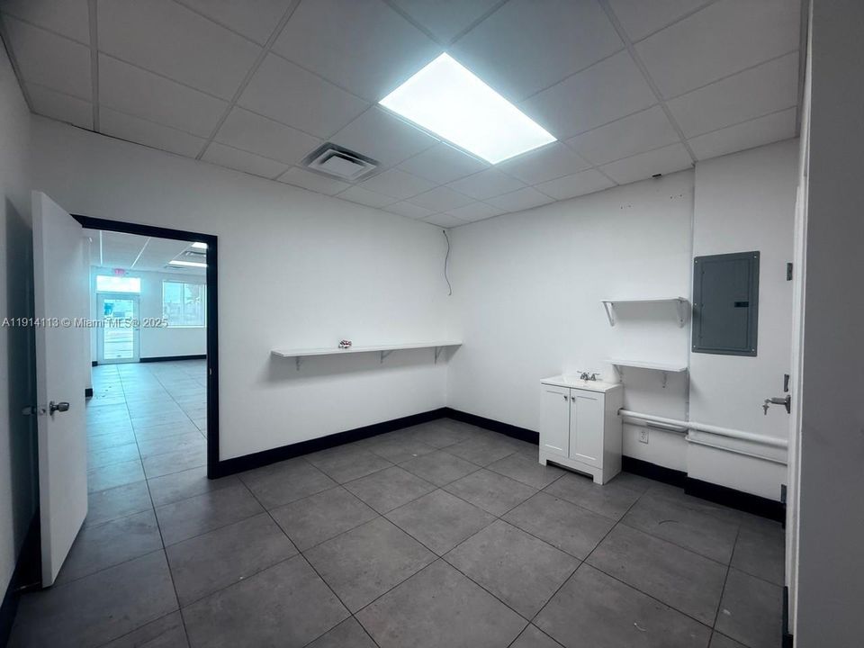 For Rent: $1,950 (0 beds, 0 baths, 0 Square Feet)