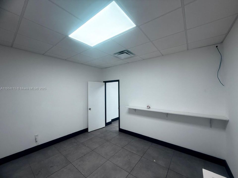 For Rent: $1,950 (0 beds, 0 baths, 0 Square Feet)