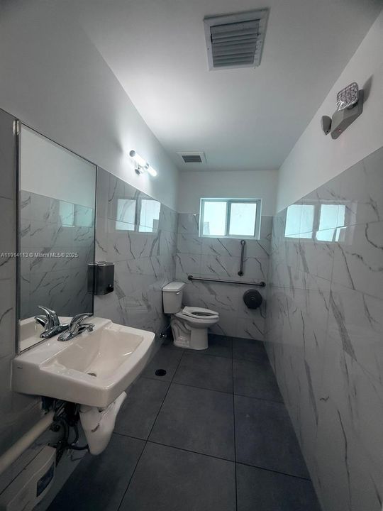 For Rent: $1,950 (0 beds, 0 baths, 0 Square Feet)