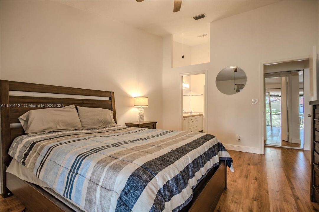 En Venta: $395,000 (2 camas, 2 baños, 1266 Pies cuadrados)