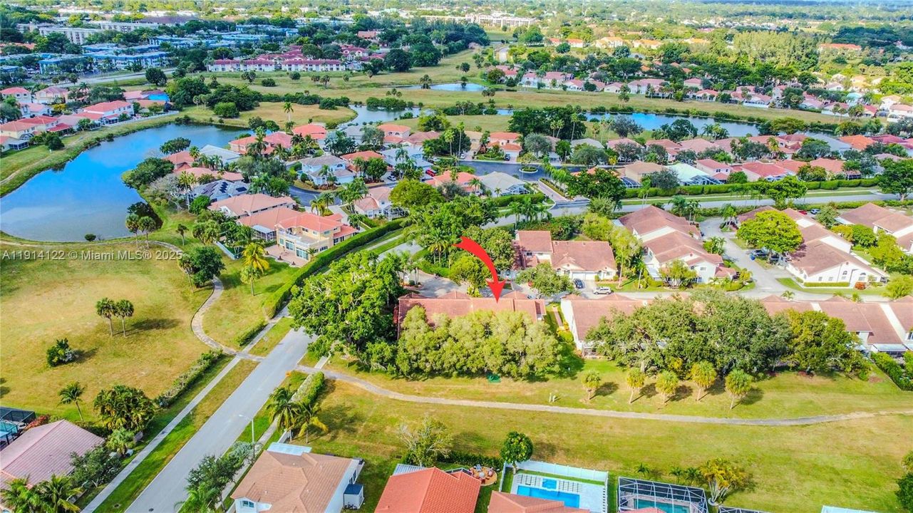 En Venta: $395,000 (2 camas, 2 baños, 1266 Pies cuadrados)