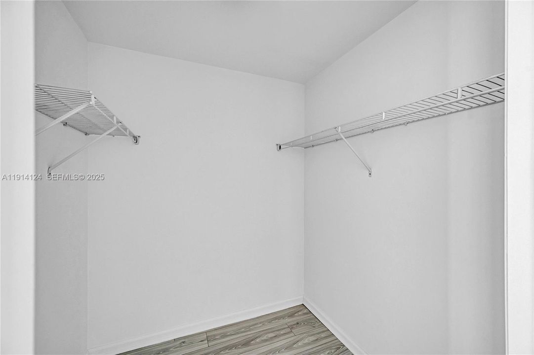 For Sale: $1,199,000 (2 beds, 2 baths, 1518 Square Feet)