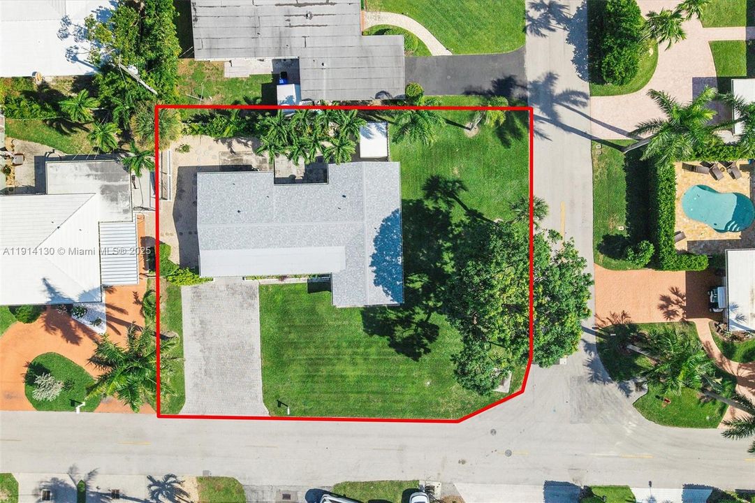 待售: $1,150,000 (2 贝兹, 2 浴室, 1204 平方英尺)