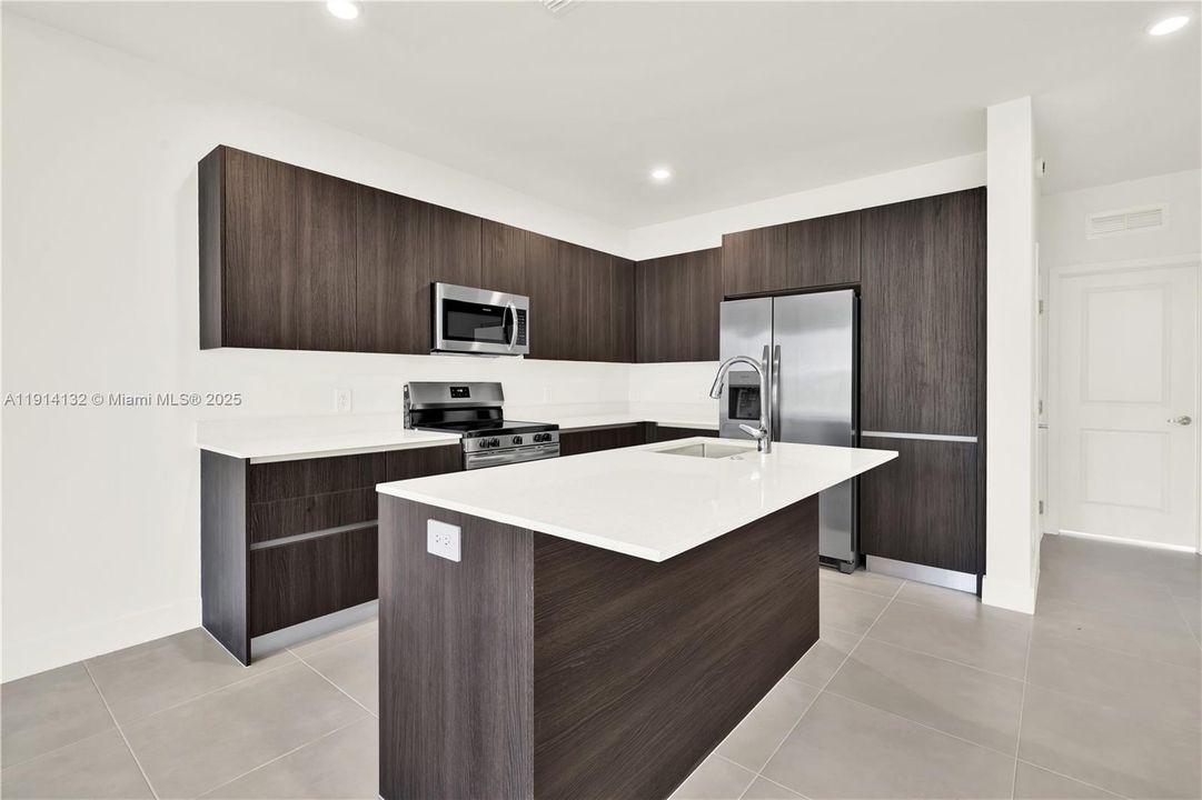 For Rent: $3,000 (4 beds, 3 baths, 1760 Square Feet)