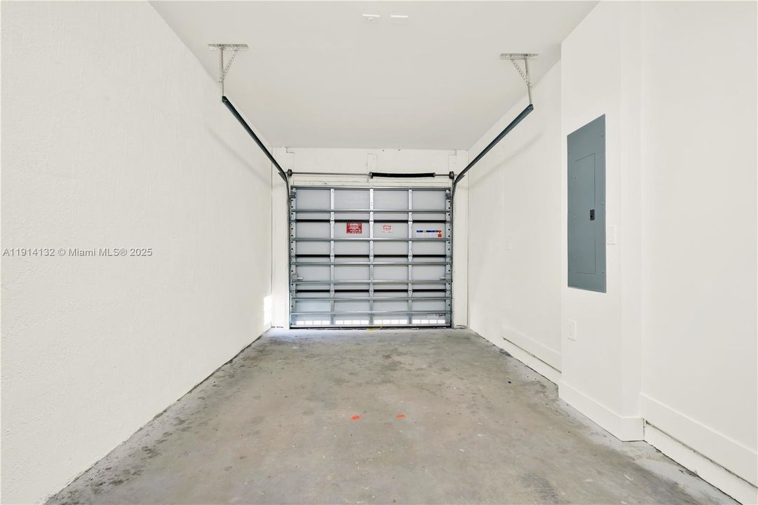 For Rent: $3,000 (4 beds, 3 baths, 1760 Square Feet)