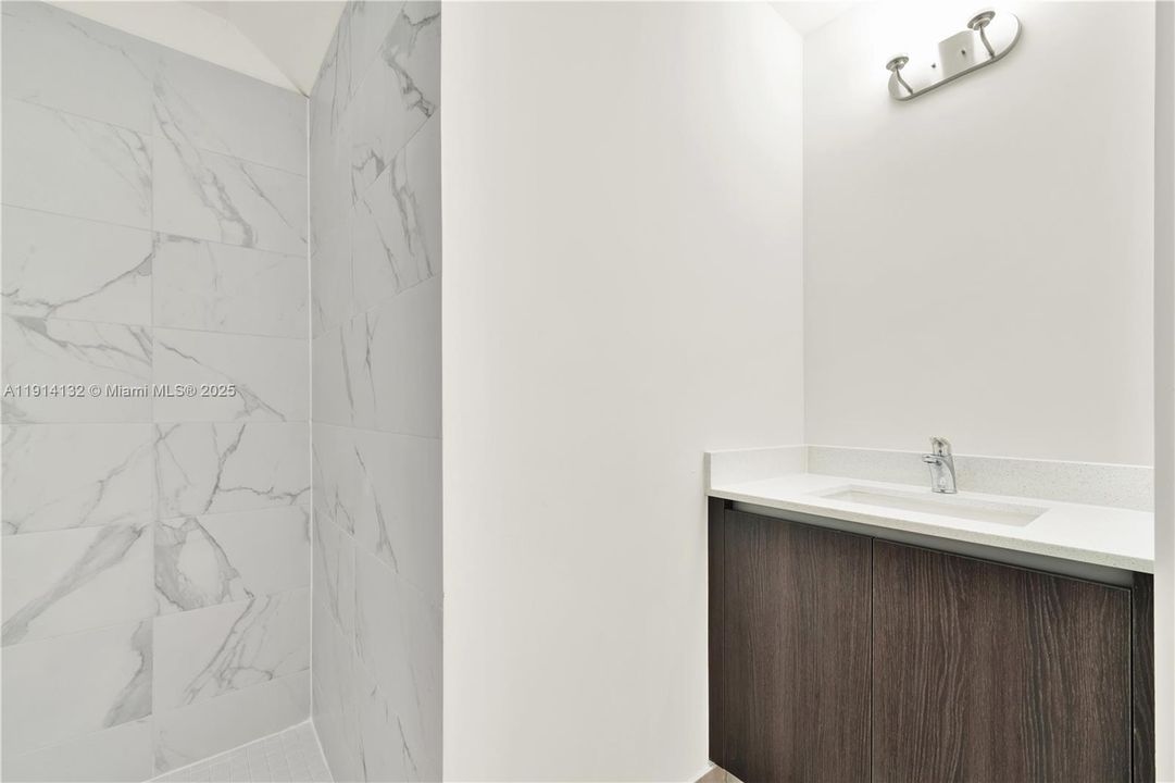 For Rent: $3,000 (4 beds, 3 baths, 1760 Square Feet)