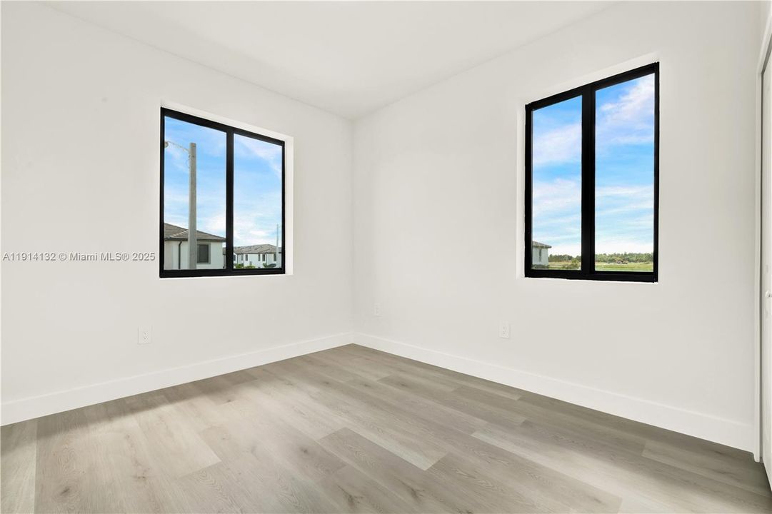 For Rent: $3,000 (4 beds, 3 baths, 1760 Square Feet)