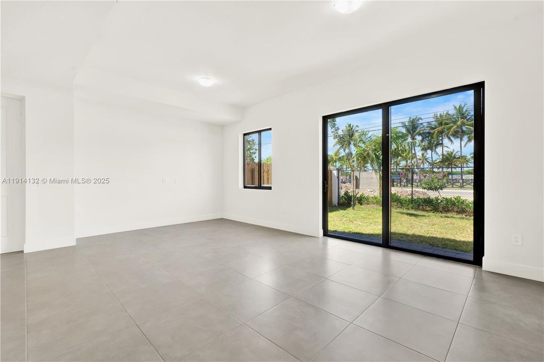 For Rent: $3,000 (4 beds, 3 baths, 1760 Square Feet)