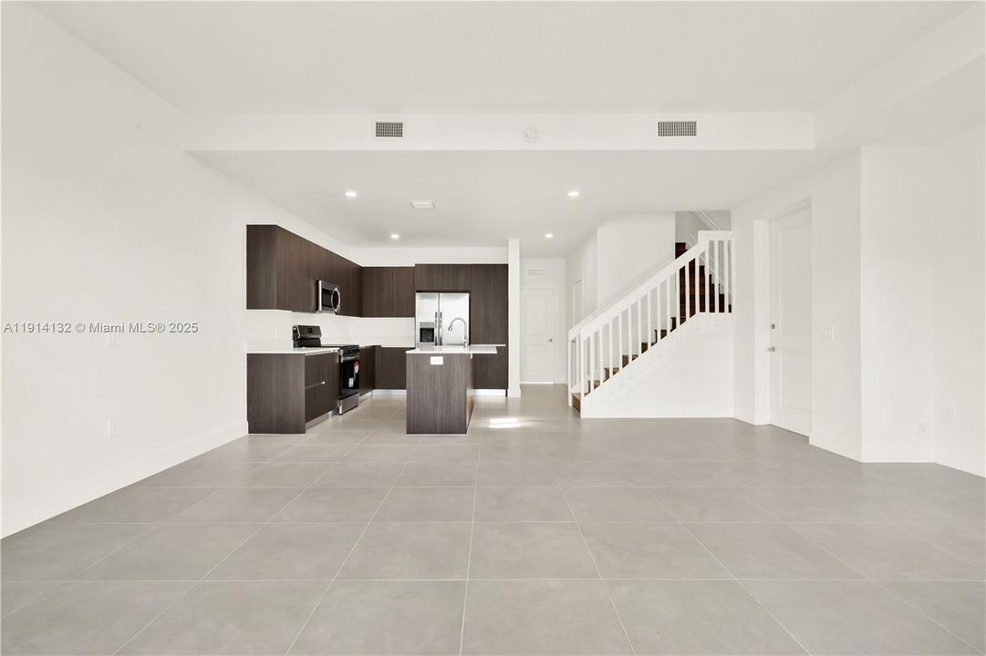 For Rent: $3,000 (4 beds, 3 baths, 1760 Square Feet)