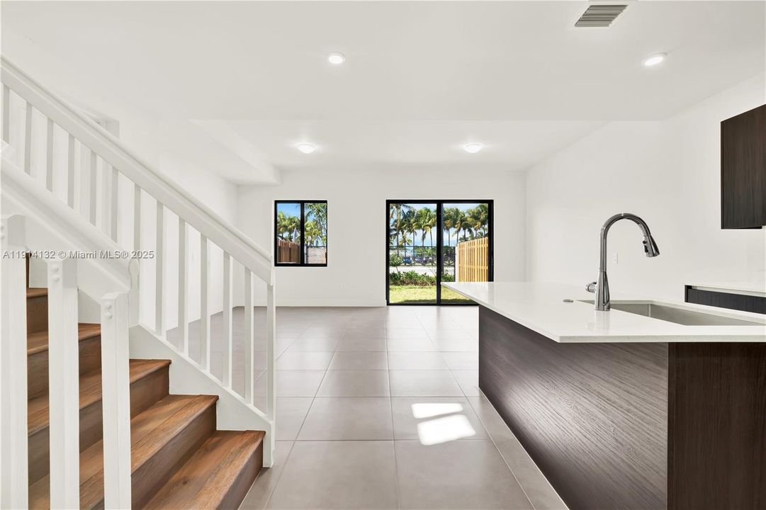 For Rent: $3,000 (4 beds, 3 baths, 1760 Square Feet)