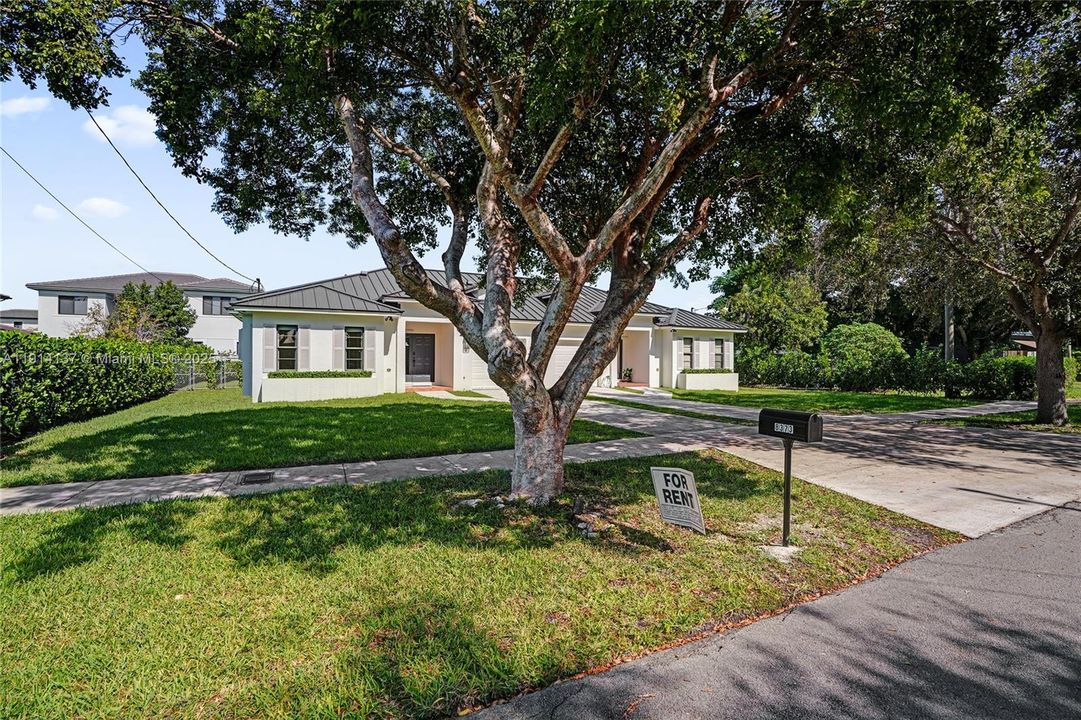 待售: $1,595,000 (0 贝兹, 0 浴室, 2672 平方英尺)