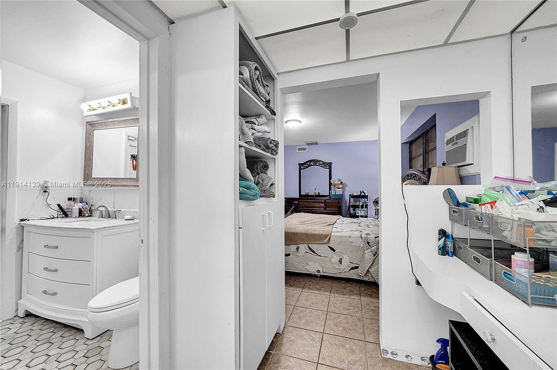 For Sale: $499,000 (3 beds, 2 baths, 1416 Square Feet)