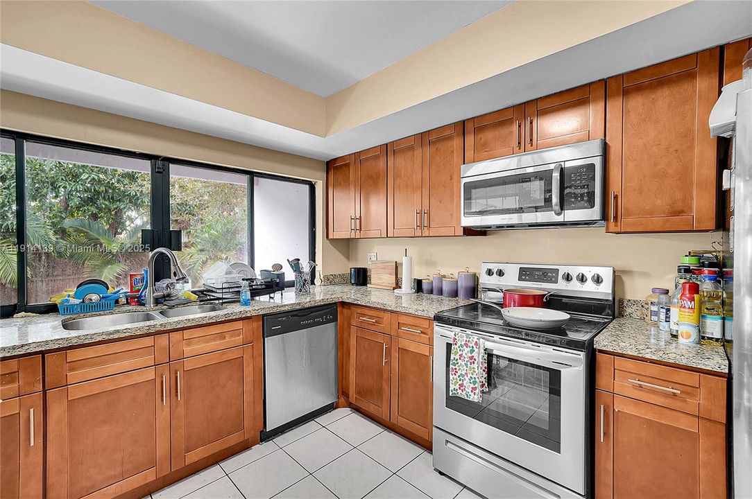 For Sale: $499,000 (3 beds, 2 baths, 1416 Square Feet)