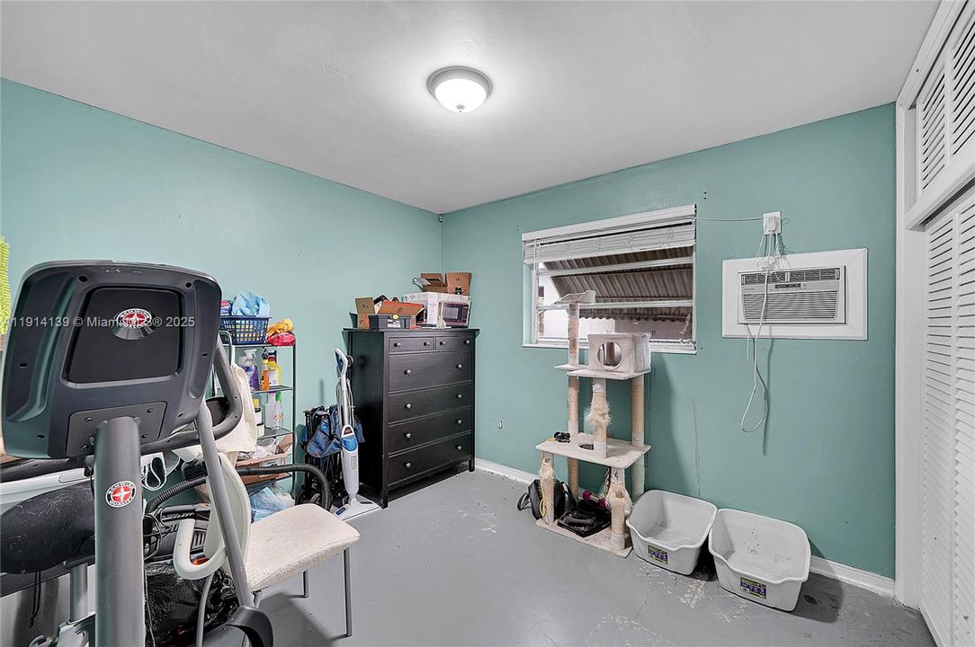 For Sale: $499,000 (3 beds, 2 baths, 1416 Square Feet)