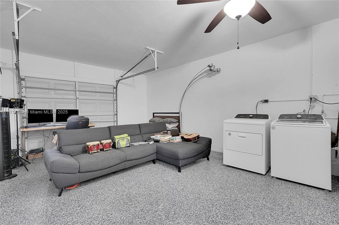 For Sale: $499,000 (3 beds, 2 baths, 1416 Square Feet)