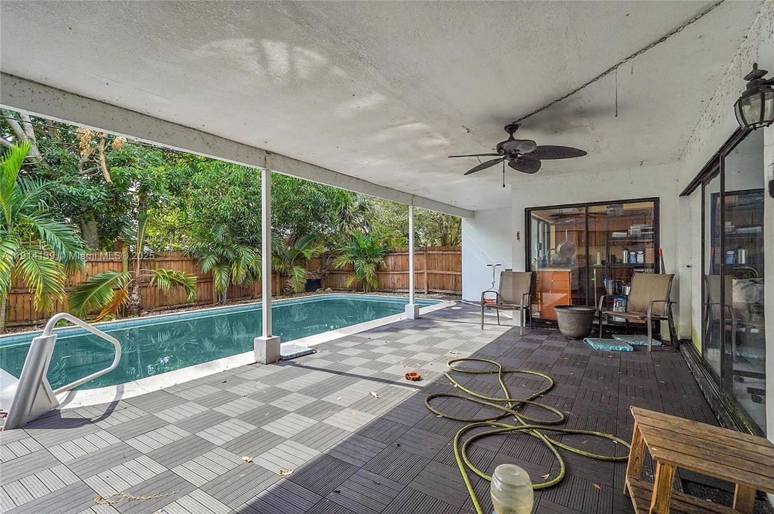 For Sale: $499,000 (3 beds, 2 baths, 1416 Square Feet)