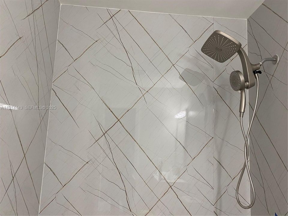 Недавно арендовано: $2,500 (2 спален, 2 ванн, 1160 Квадратных фут)