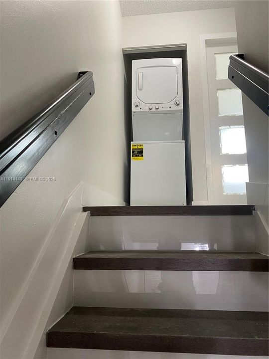 Недавно арендовано: $2,500 (2 спален, 2 ванн, 1160 Квадратных фут)