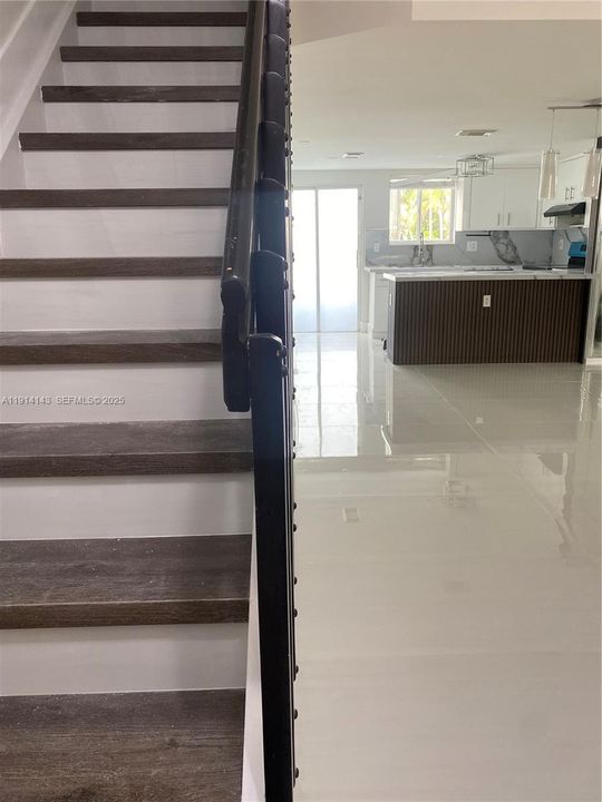 Недавно арендовано: $2,500 (2 спален, 2 ванн, 1160 Квадратных фут)