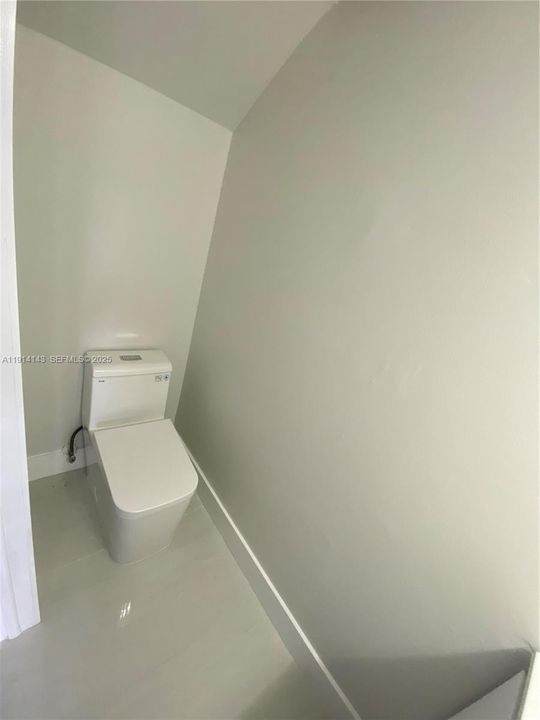 Недавно арендовано: $2,500 (2 спален, 2 ванн, 1160 Квадратных фут)