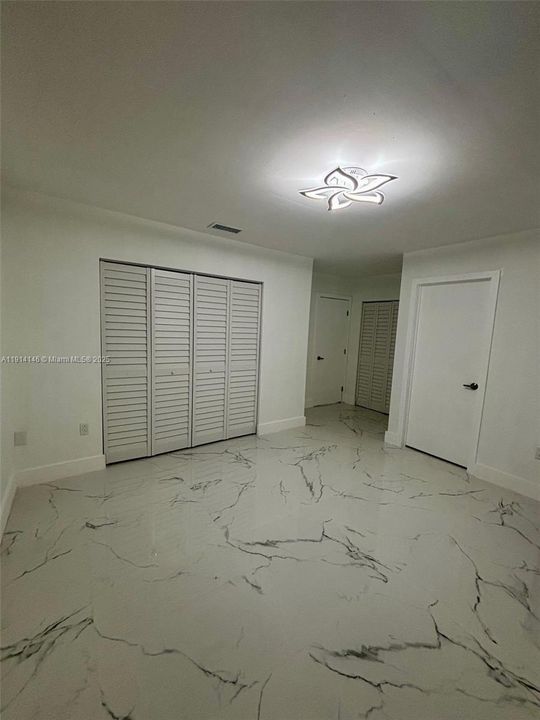 Под контрактом: $3,500 (3 спален, 2 ванн, 1182 Квадратных фут)