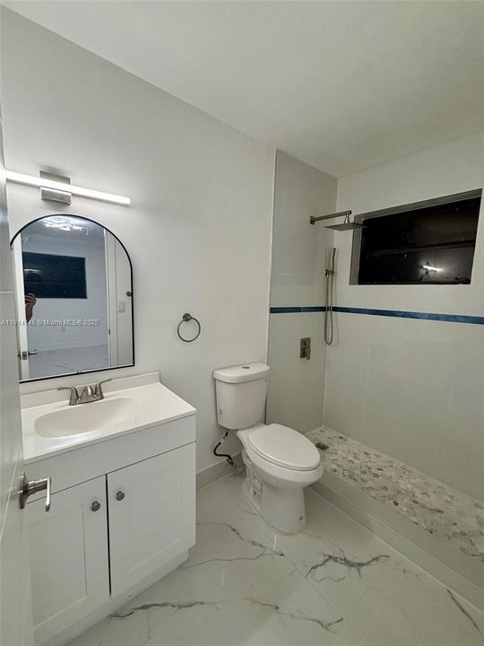 Под контрактом: $3,500 (3 спален, 2 ванн, 1182 Квадратных фут)