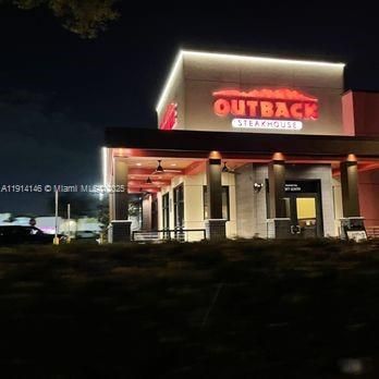 Под контрактом: $3,500 (3 спален, 2 ванн, 1182 Квадратных фут)