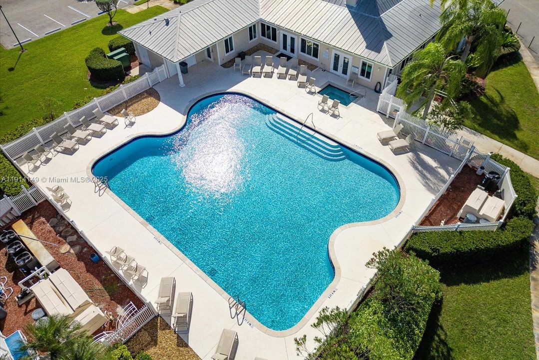 En Venta: $319,999 (3 camas, 2 baños, 1354 Pies cuadrados)