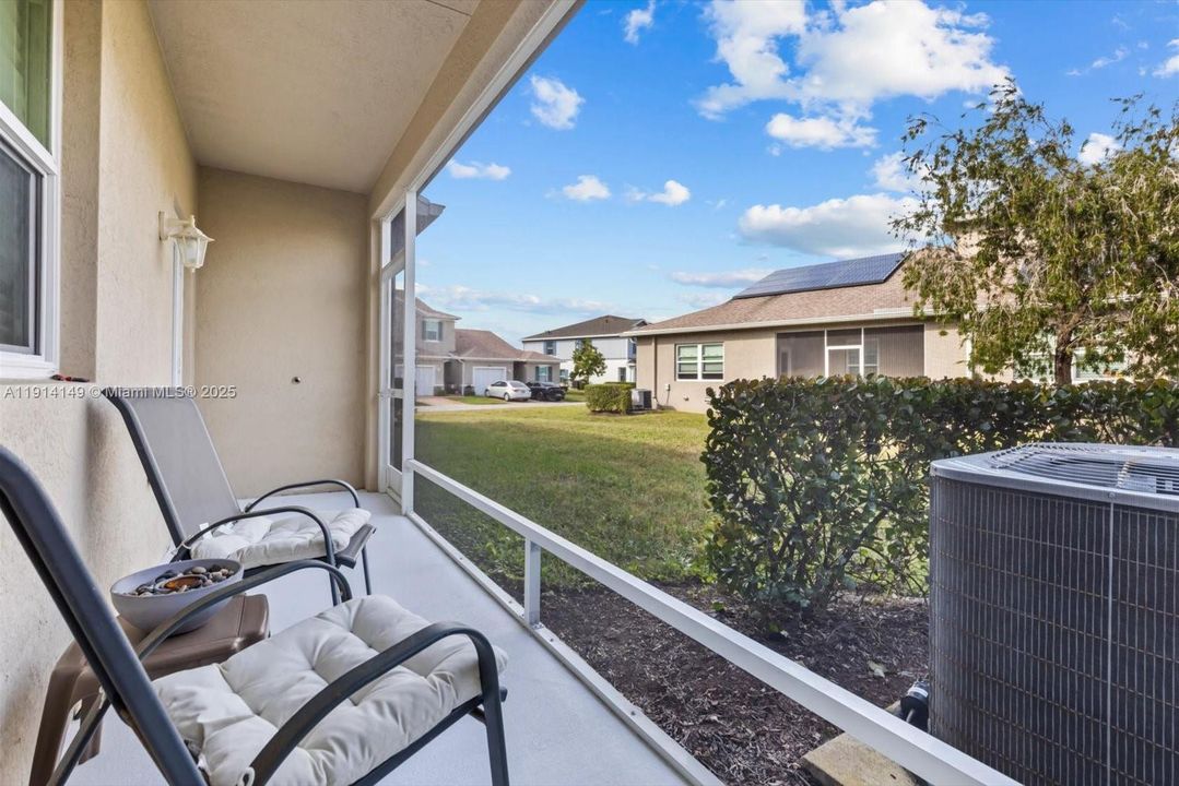 En Venta: $319,999 (3 camas, 2 baños, 1354 Pies cuadrados)