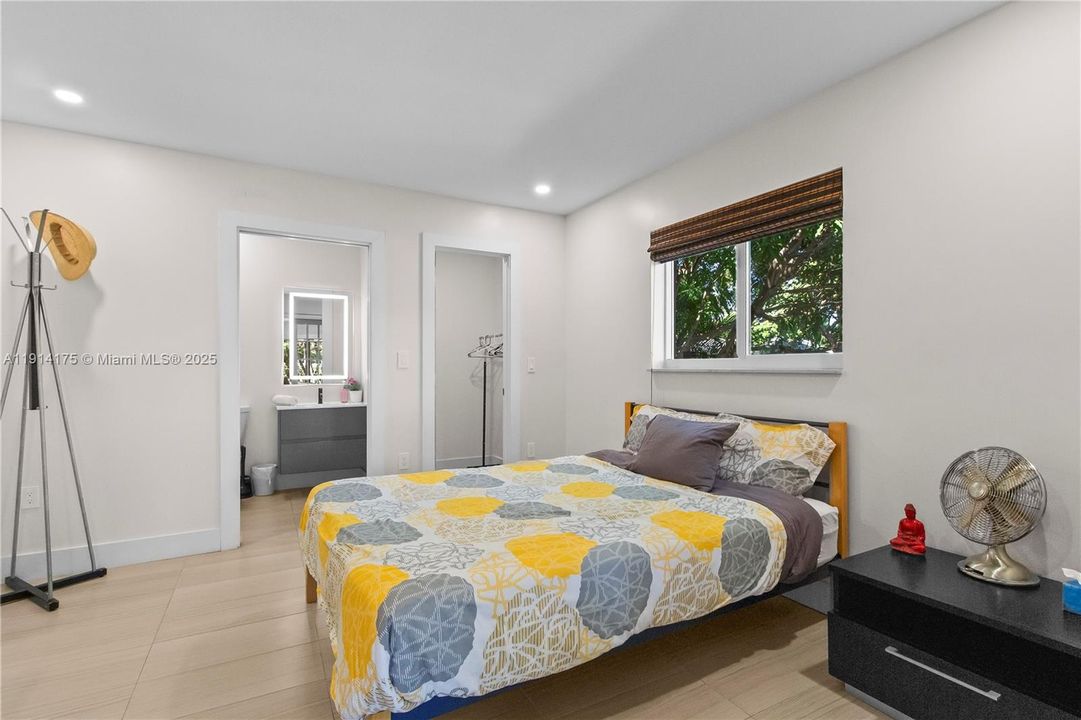 待售: $1,099,999 (3 贝兹, 2 浴室, 1906 平方英尺)