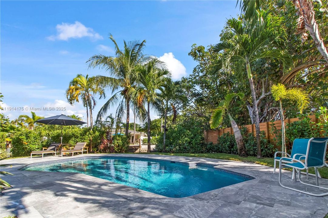 待售: $1,099,999 (3 贝兹, 2 浴室, 1906 平方英尺)