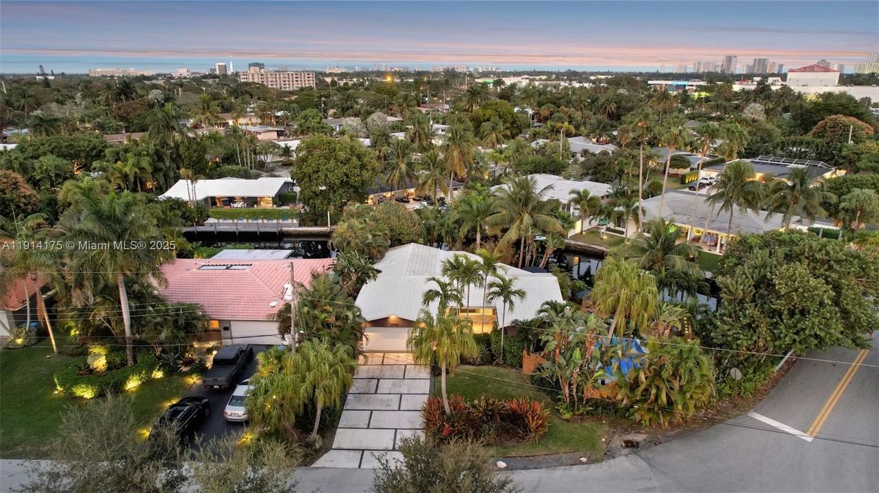 待售: $1,099,999 (3 贝兹, 2 浴室, 1906 平方英尺)