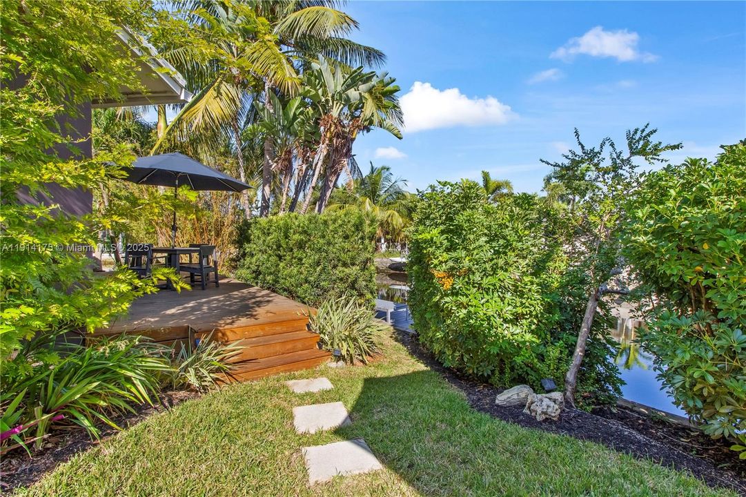 待售: $1,099,999 (3 贝兹, 2 浴室, 1906 平方英尺)