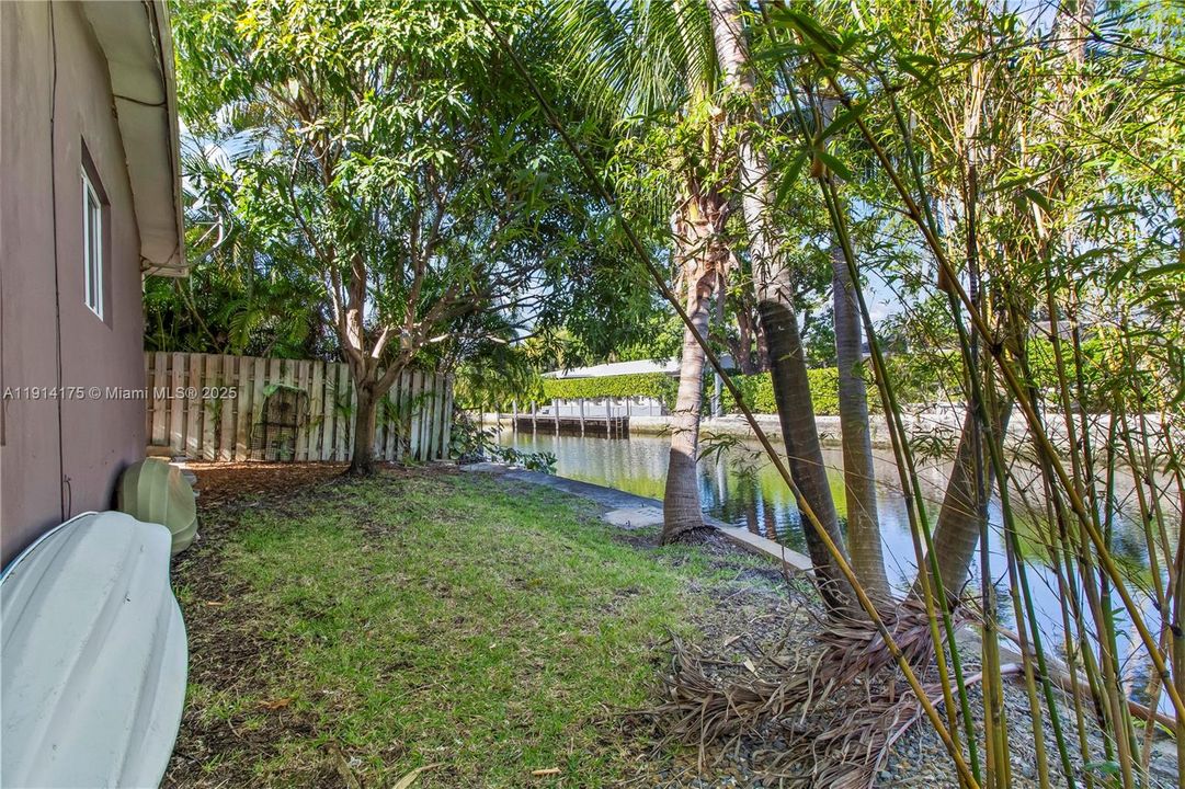 待售: $1,099,999 (3 贝兹, 2 浴室, 1906 平方英尺)