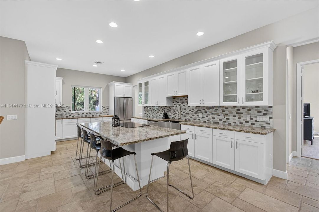 For Rent: $6,500 (4 beds, 3 baths, 3231 Square Feet)