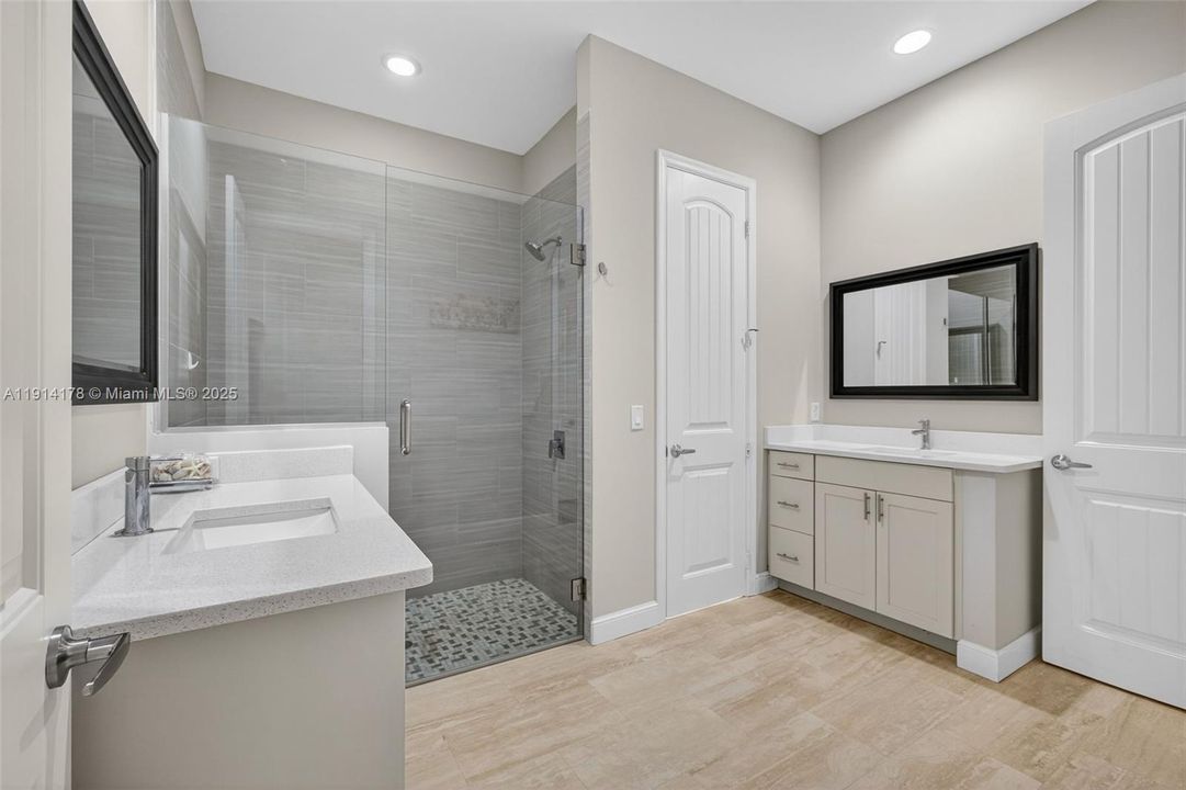 For Rent: $6,500 (4 beds, 3 baths, 3231 Square Feet)