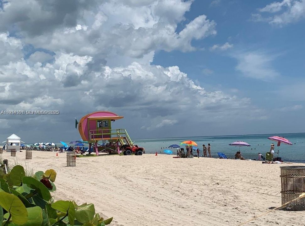 Active With Contract: $1,750 (1 beds, 1 baths, 548 Square Feet)