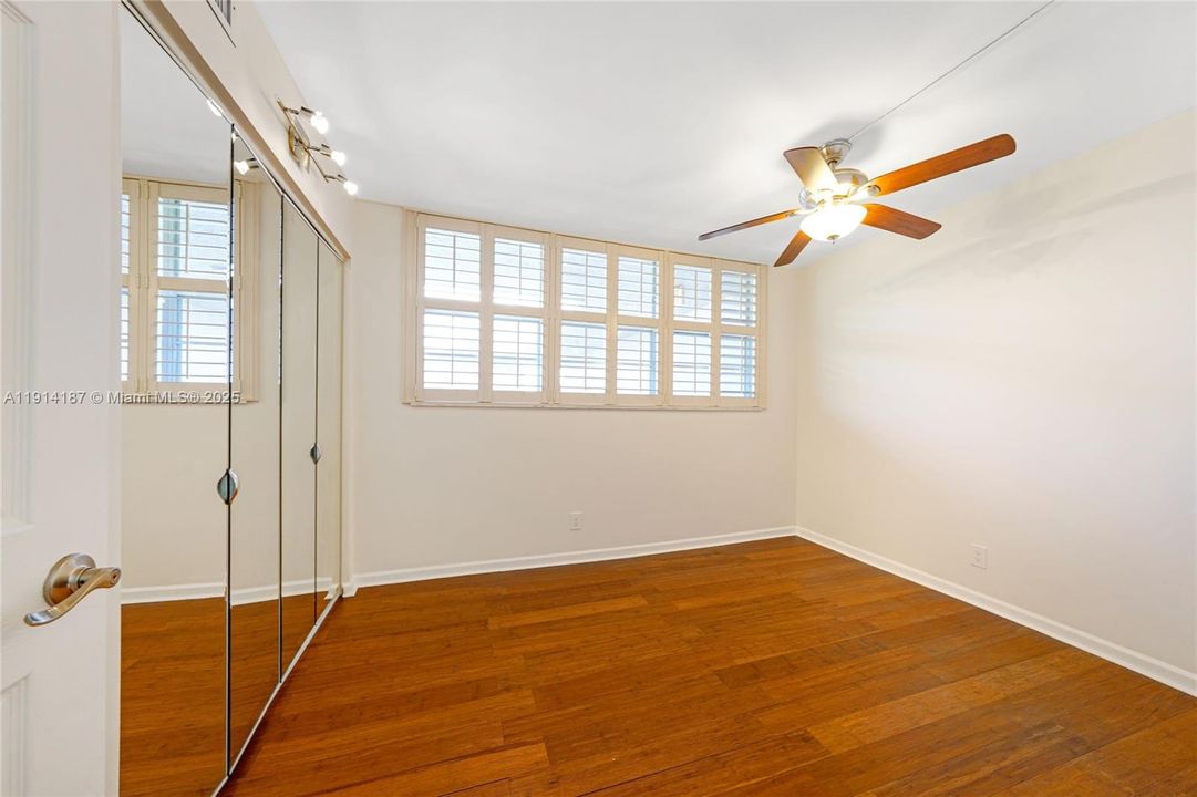 Active With Contract: $2,550 (3 beds, 2 baths, 1155 Square Feet)