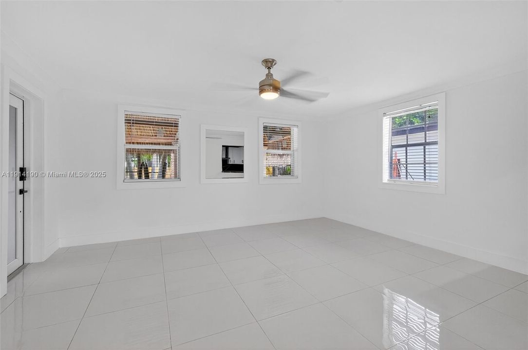 En Renta: $5,200 (3 camas, 1 baños, 1427 Pies cuadrados)