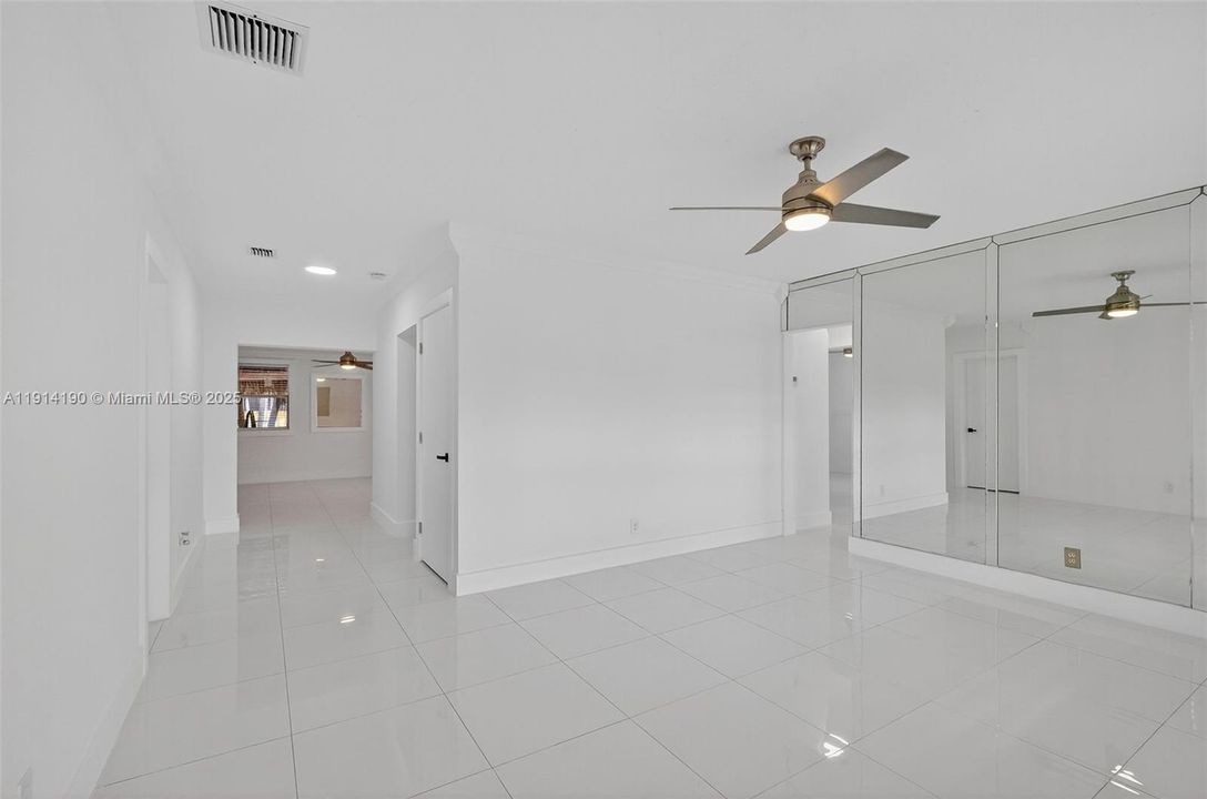 En Renta: $5,200 (3 camas, 1 baños, 1427 Pies cuadrados)